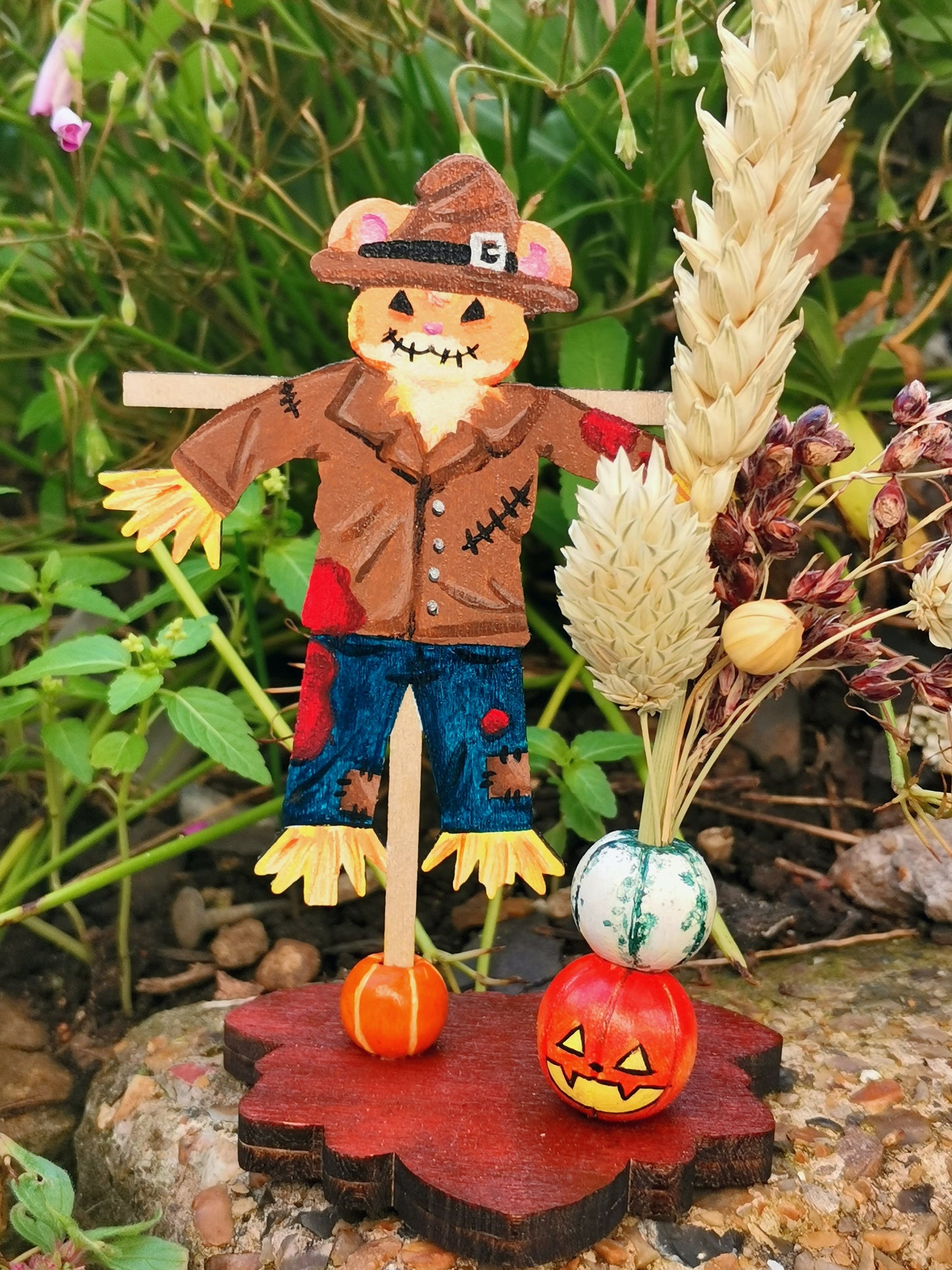 scarecrow mini spray holder