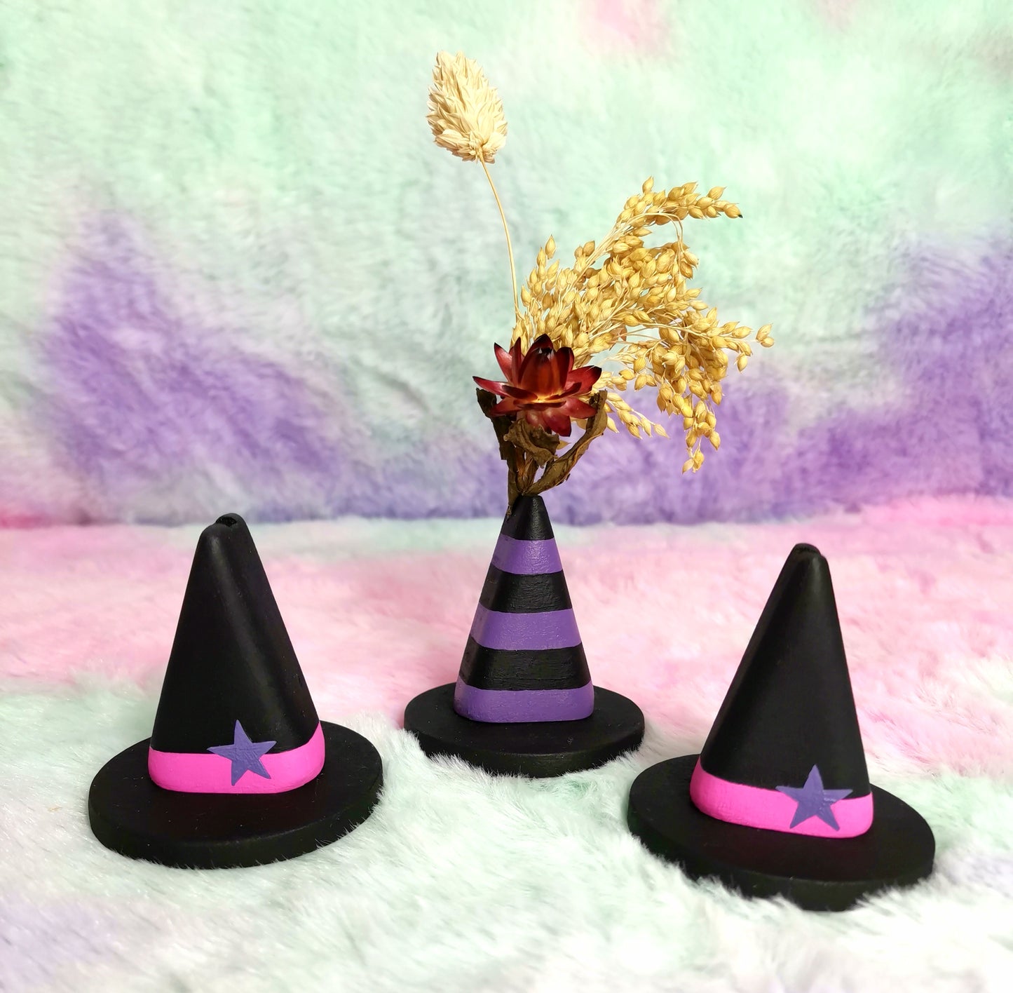 Witches hat spray holder