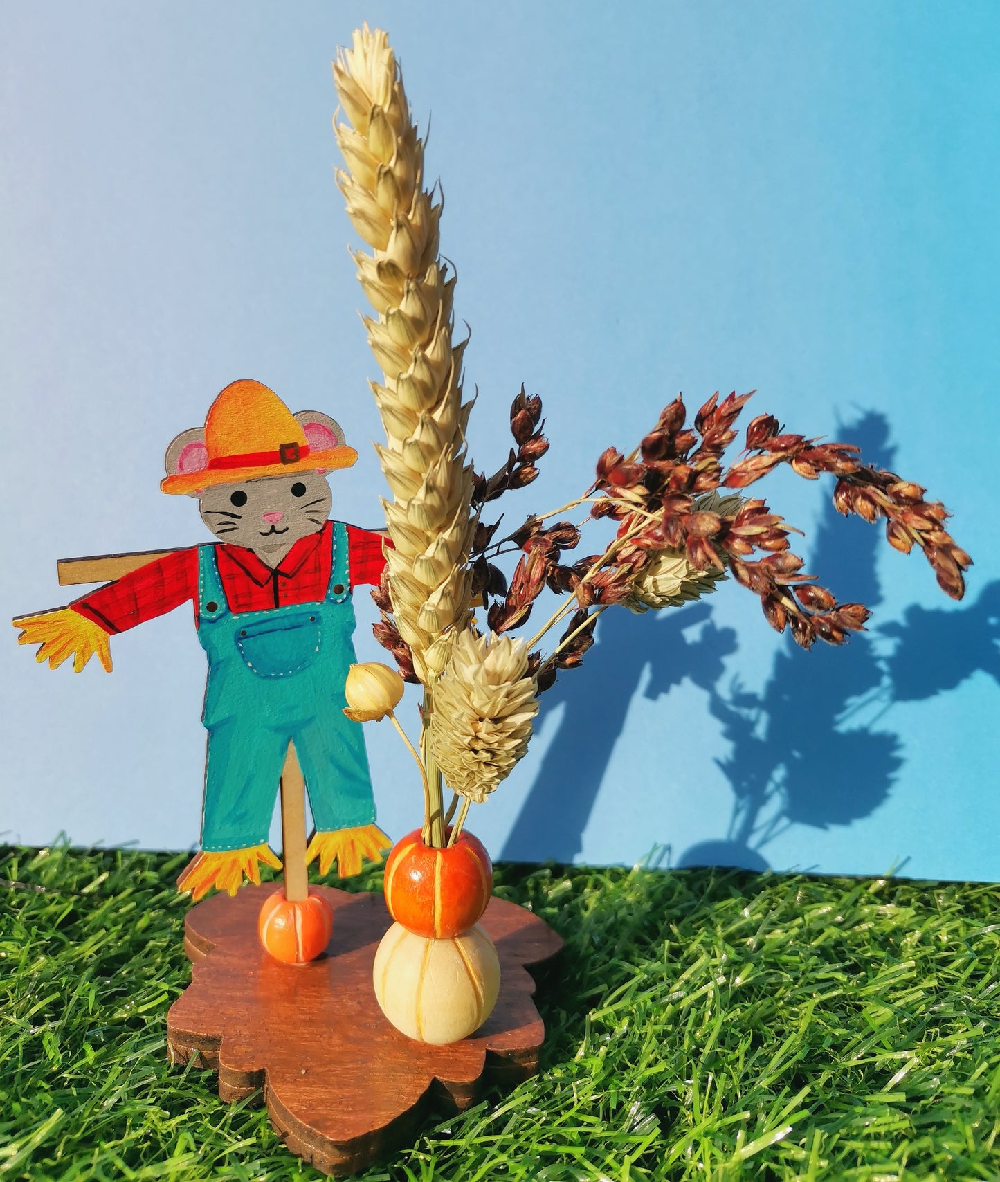 scarecrow mini spray holder