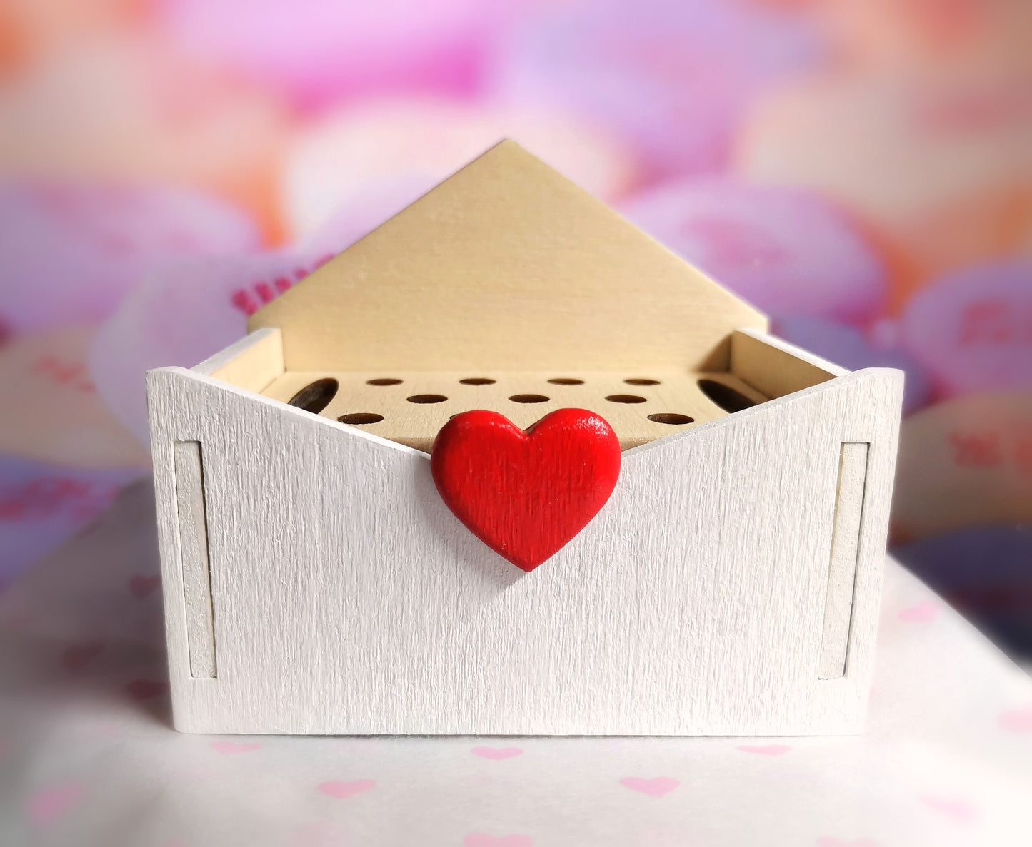 Love letter small forage holder