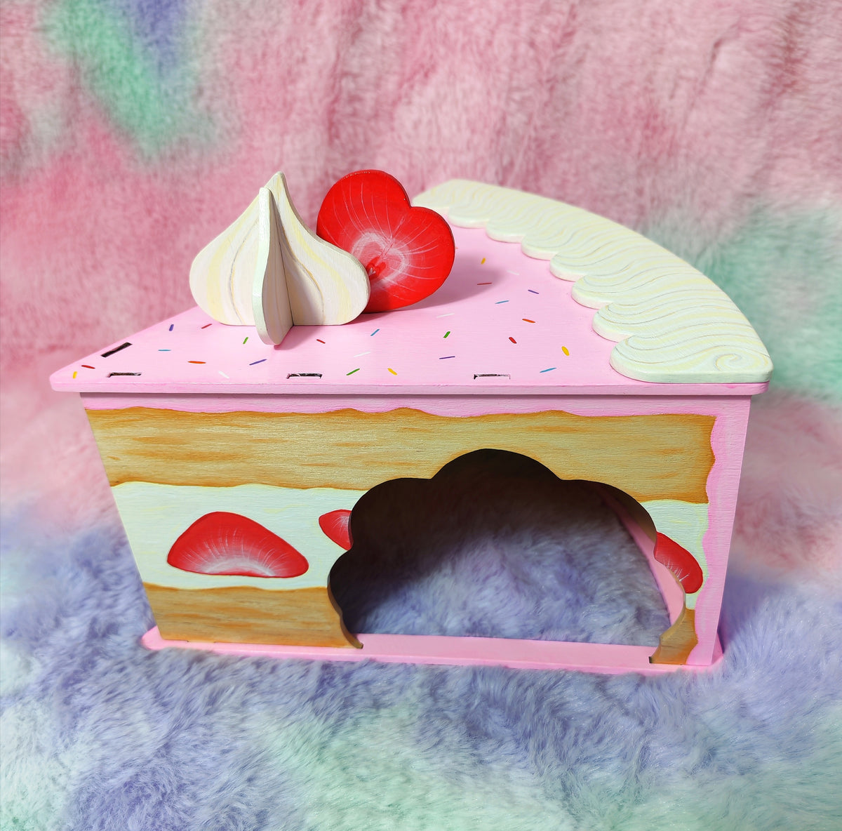 Syrian / dwarf rat sized cake slice hide