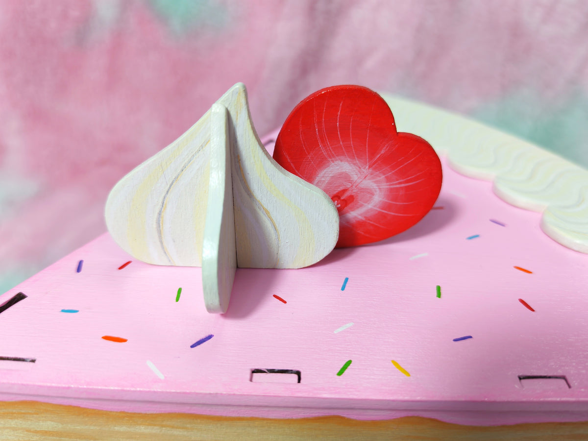 Syrian / dwarf rat sized cake slice hide
