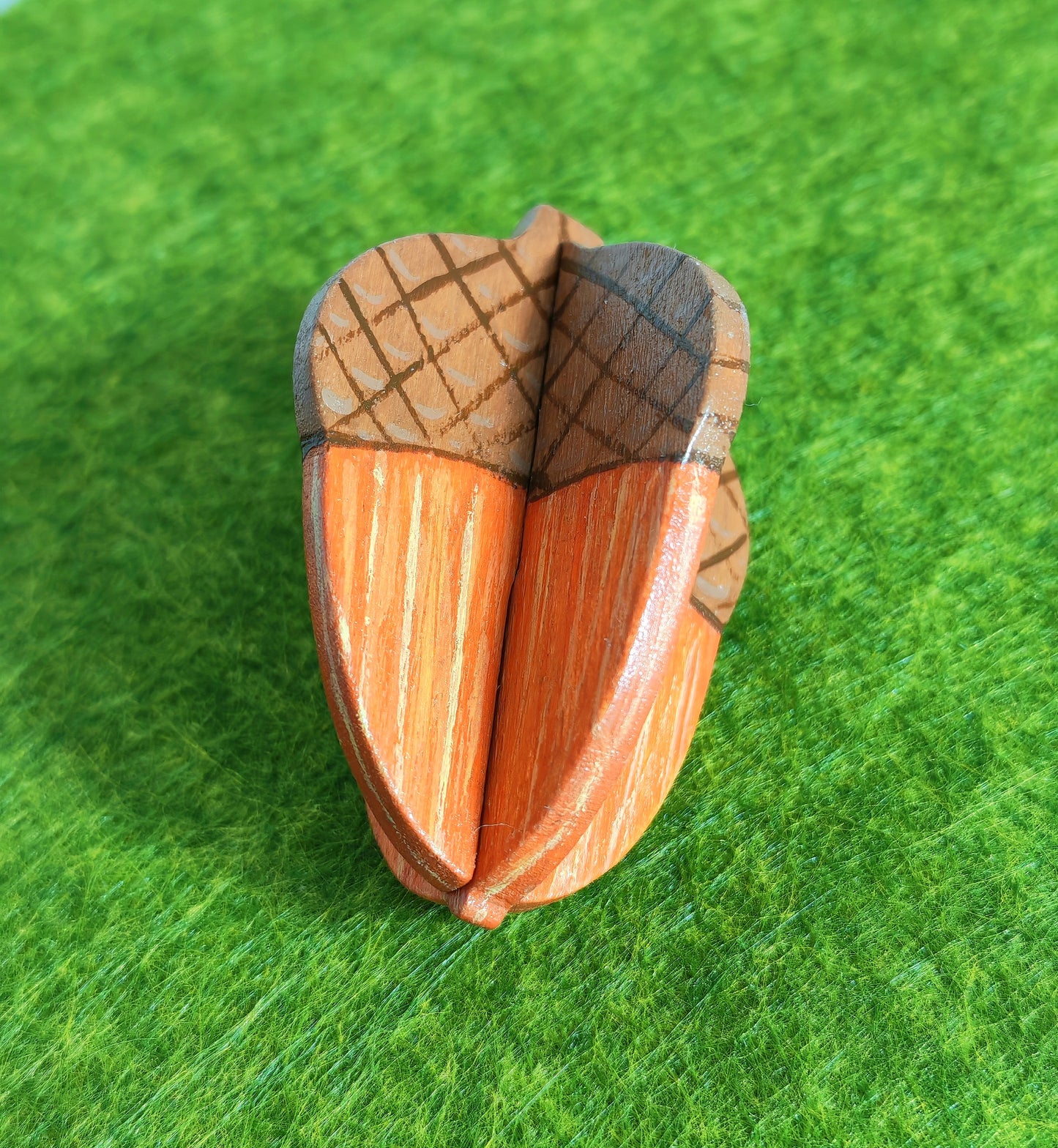 Acorn chew